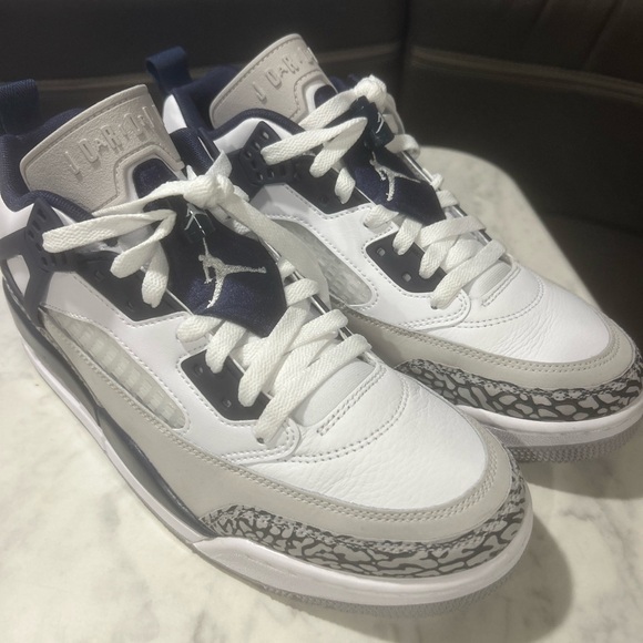 Jordan Spizike Low Men Men’s Nike Jordan Spizike Low Obsidians